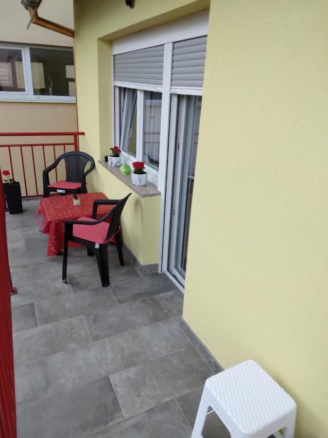Apartman Josip Gospić Екстериор снимка