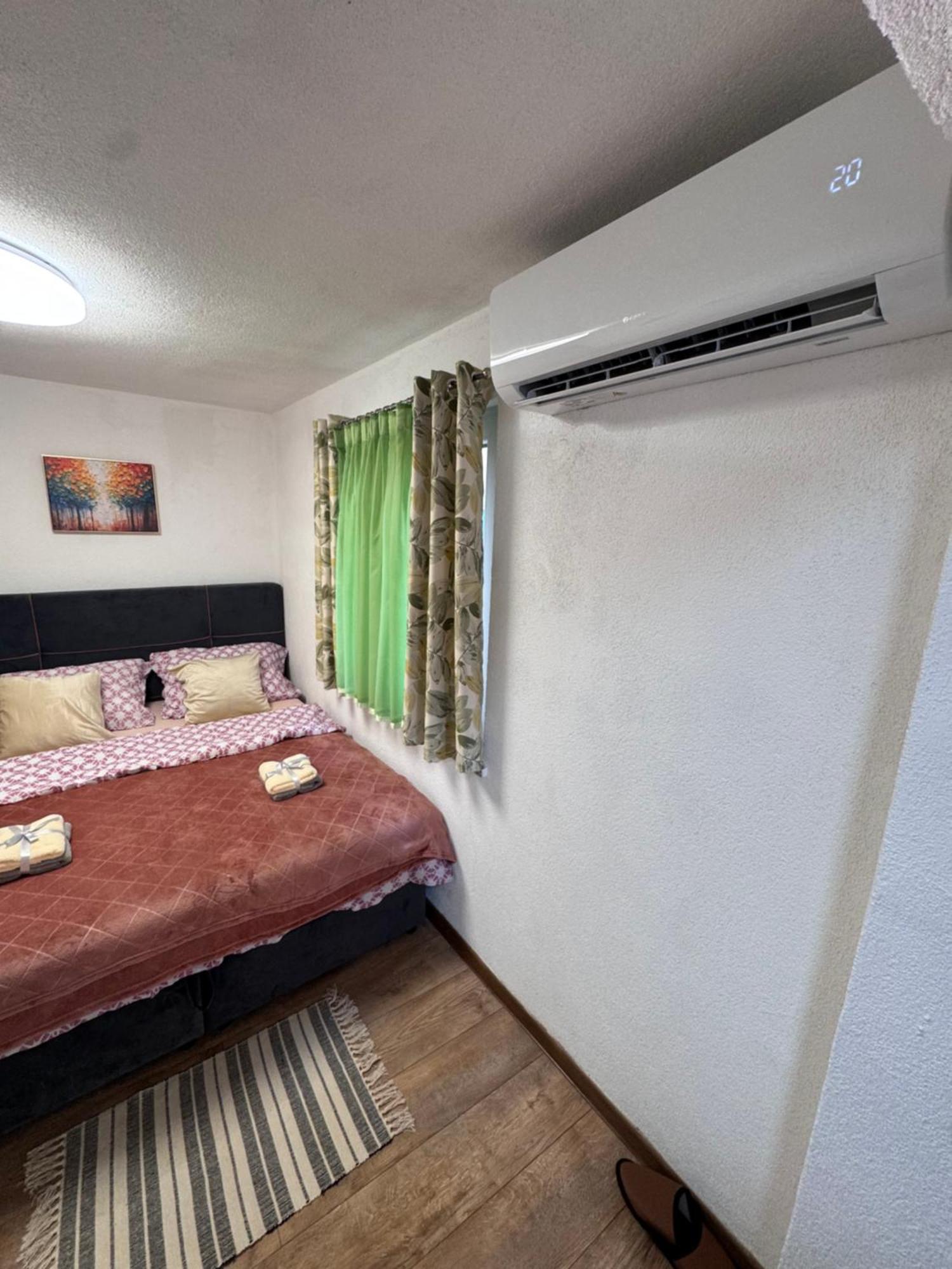 Apartman Josip Gospić Екстериор снимка