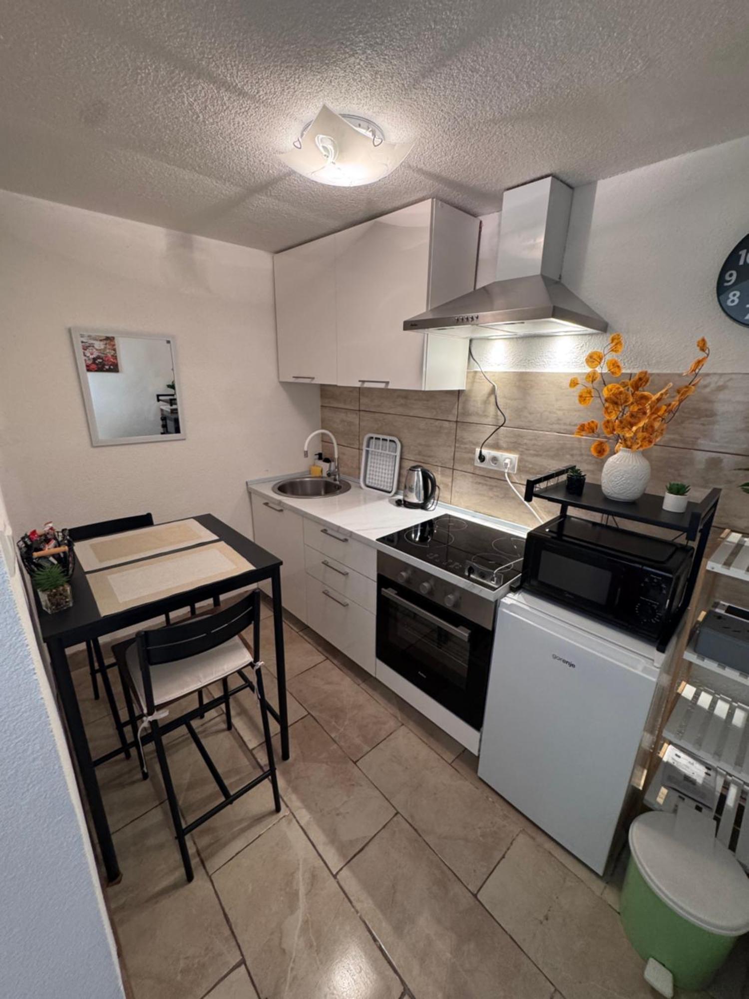 Apartman Josip Gospić Екстериор снимка