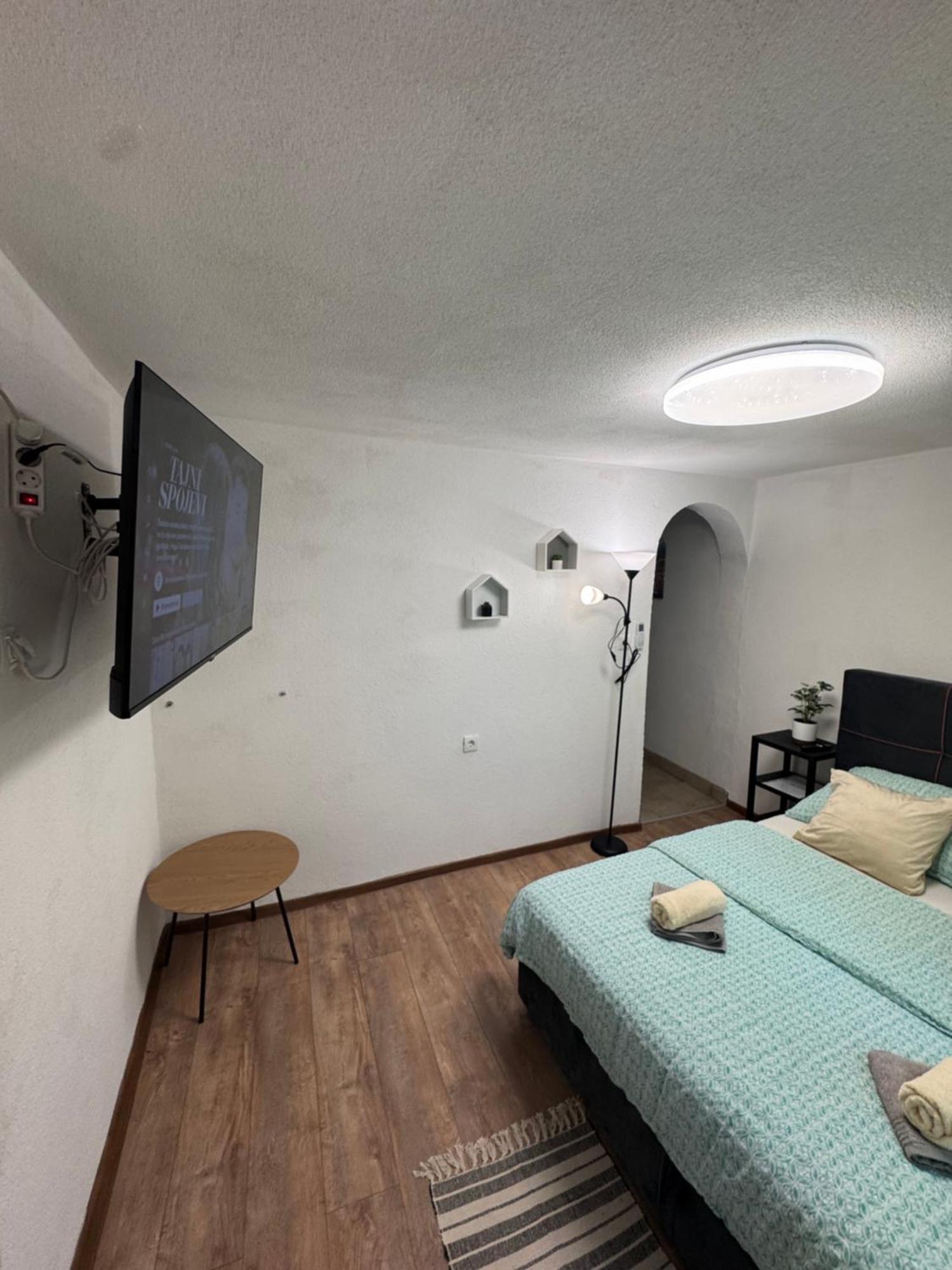 Apartman Josip Gospić Екстериор снимка
